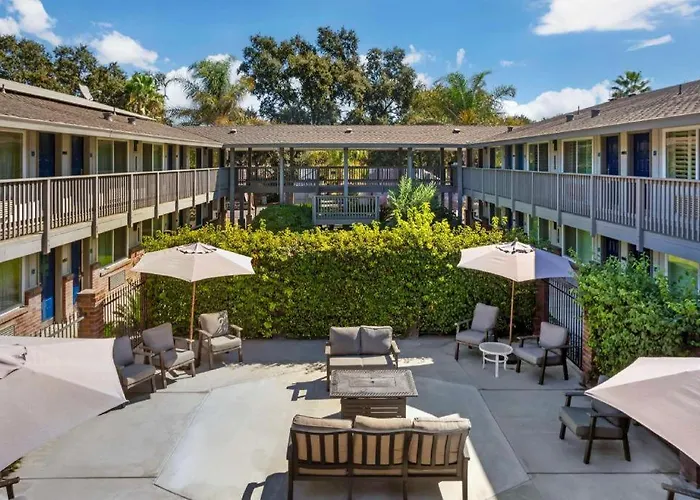 Best Western Shadow Inn